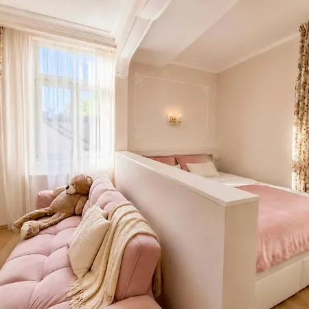 Appartamento Elegant Near The Thermal Springs