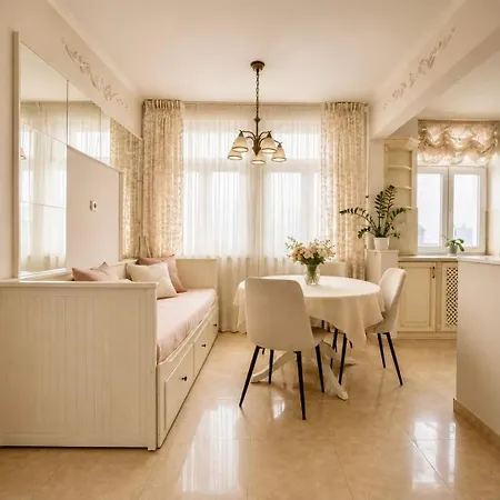 Elegant Near The Thermal Springs *